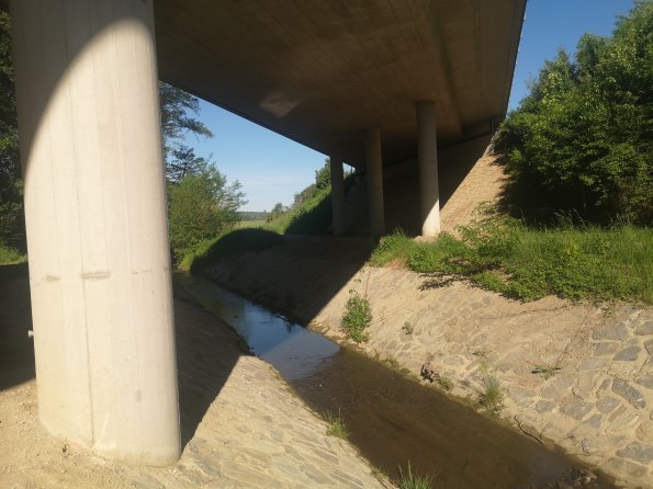 AT_POET_insideunderpassphoto_20220519084001446